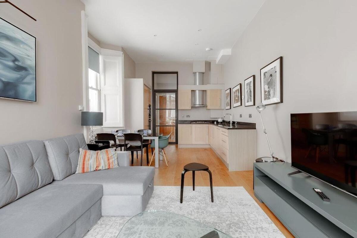 Chic 2bed 2bath By Hyde Park London